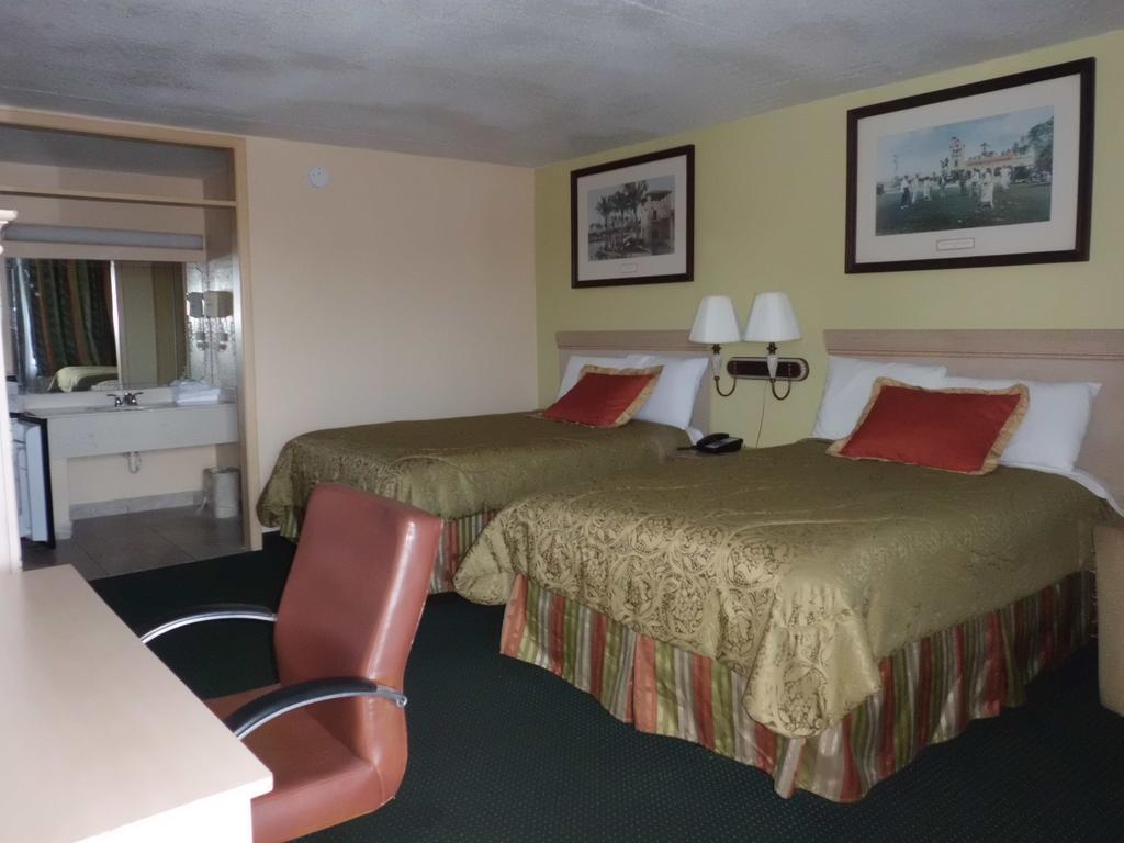 America'S Best Inn & Suites-Lakeland Dış mekan fotoğraf