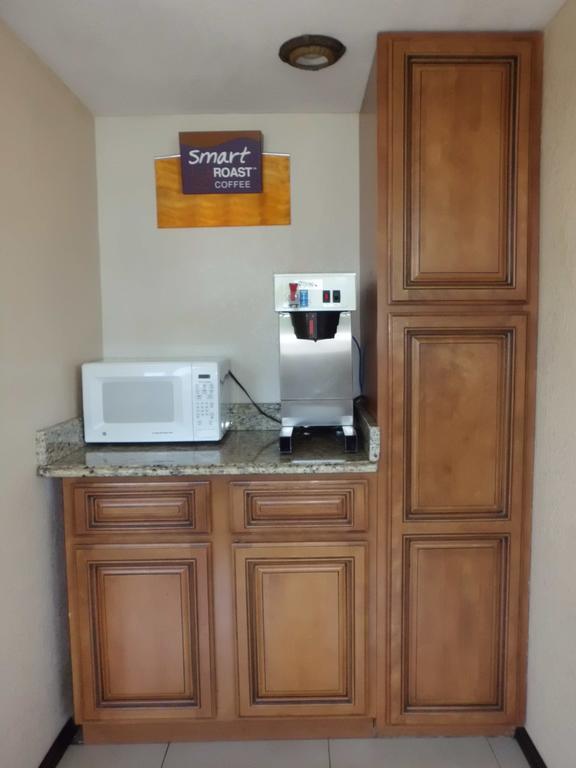 America'S Best Inn & Suites-Lakeland Dış mekan fotoğraf